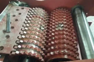 Sturdy Feed Mechanism